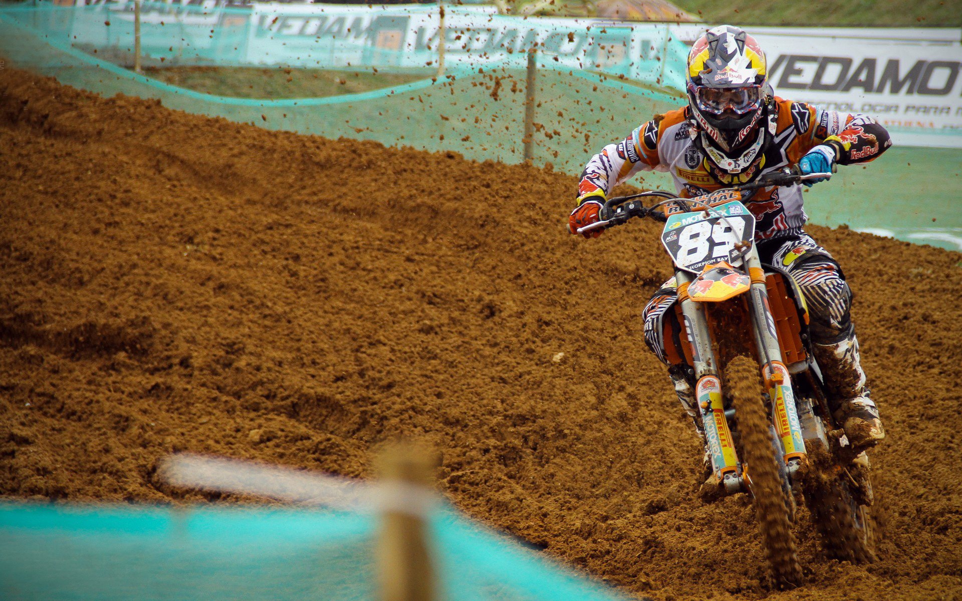 BLG惊险翻盘赛季故事分享——逆境中的荣耀蜕变