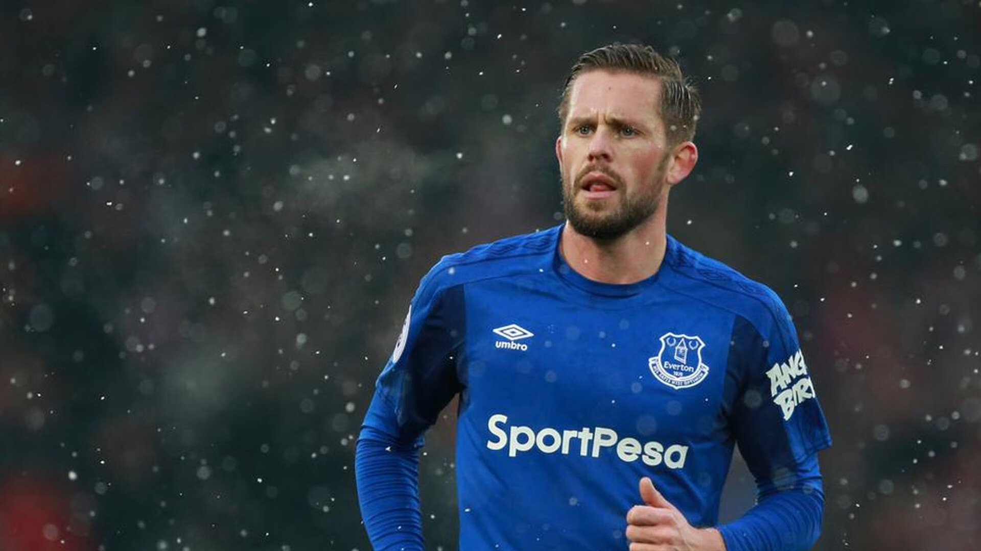 《FIFA》虚拟世界杯;线上线下同步狂欢!,fifa足球世界阵容模拟玩脱了